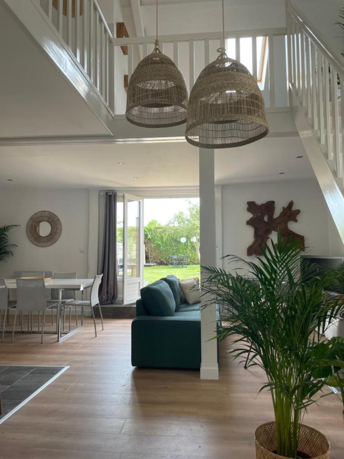 Le Clos Des Glycines Saint-Martin-Lez-Tatinghem Exteriör bild