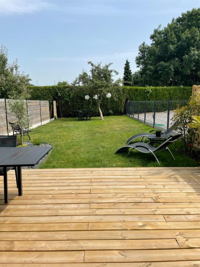 Le Clos Des Glycines Saint-Martin-Lez-Tatinghem Exteriör bild